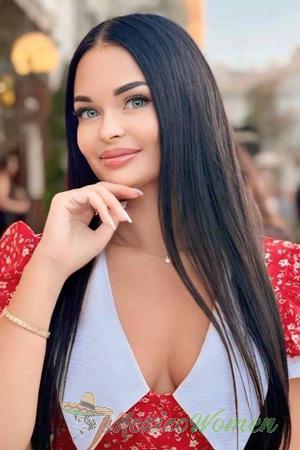 225395 - Viktoriia Age: 33 - Ukraine