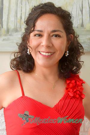 225446 - Pilar Age: 51 - Peru