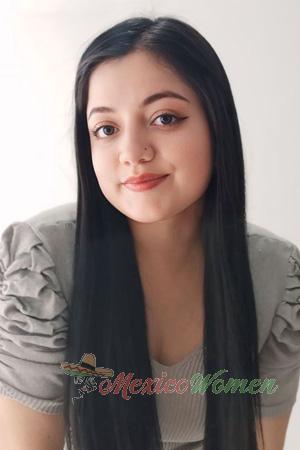 225604 - Laura Age: 29 - Colombia