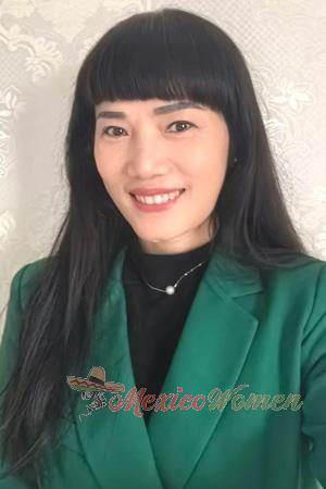 226203 - Xiaolan Age: 56 - China