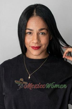 226825 - Yocelin Age: 32 - Colombia