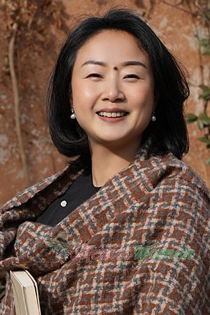 227031 - Rowena Age: 49 - China