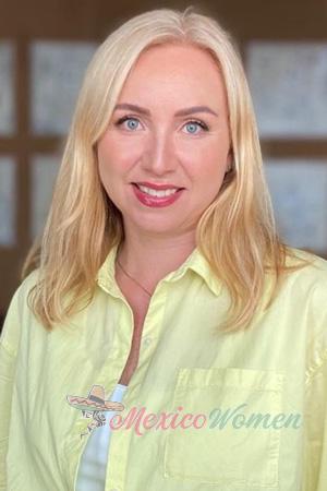 227687 - Luliia Age: 53 - Mexico