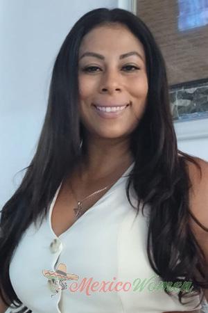 227796 - Lineth Age: 43 - Costa Rica