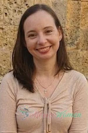228098 - Laura Age: 44 - Colombia