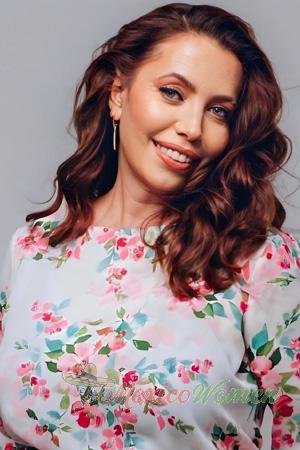 228205 - Yuliia Age: 58 - Ukraine